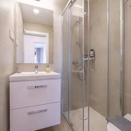 Xpce Urban 16 Skyline - Parking Free Apartment Malaga