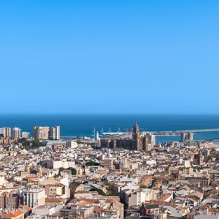 Xpce Urban 16 Skyline - Parking Free Appartamento